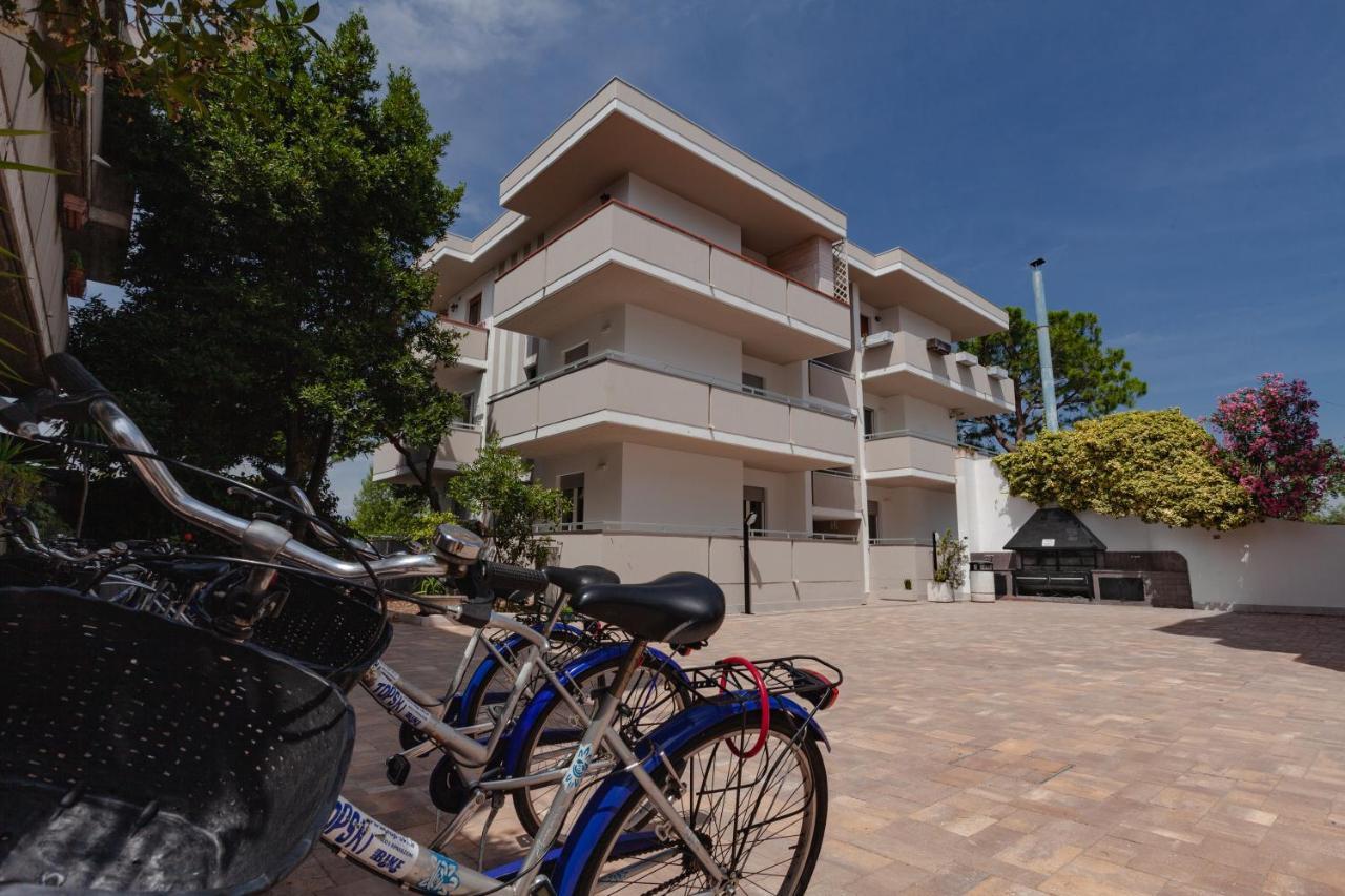 Holiday Club Residence Alba Adriatica Ngoại thất bức ảnh